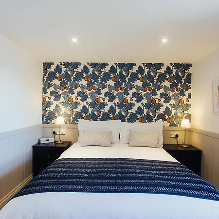 Bed & Breakfast 27 The Terrace 5*